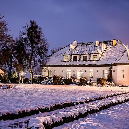 Bialy Dwor Bed & Breakfast Kwidzyn Exterior foto