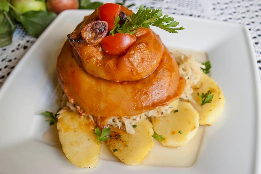 Bialy Dwor Bed & Breakfast Kwidzyn Exterior foto