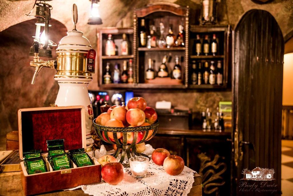 Bialy Dwor Bed & Breakfast Kwidzyn Exterior foto
