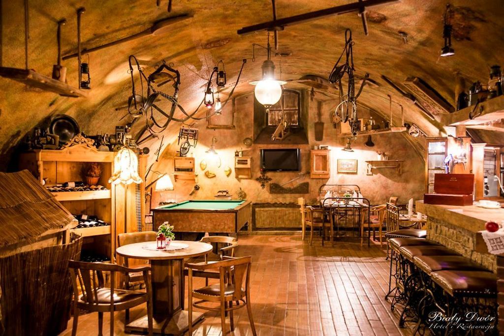 Bialy Dwor Bed & Breakfast Kwidzyn Exterior foto